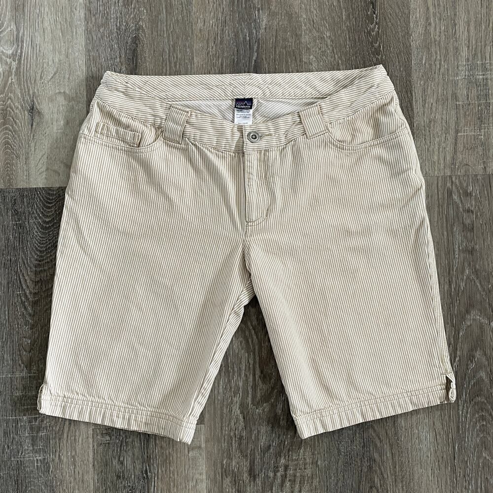 Patagonia W's Inga Bermuda Denim Shorts in Hickory Stripe: Retro Khaki - Size: 8